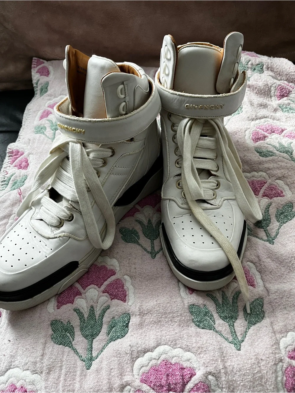 GIVENCHY TYSON High Top Sneakers (FLAWS)